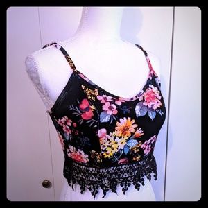 Flower Crop Top with Lace 🌻